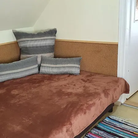 Ruttkai Vendeghaz *