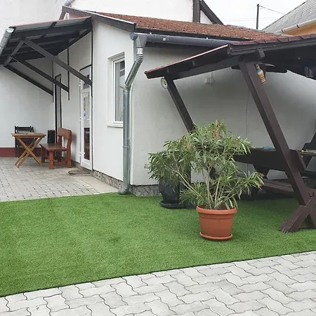 Ruttkai Vendeghaz Apartament