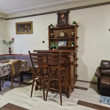 Ruttkai Vendeghaz Apartament