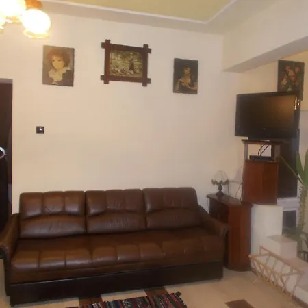Apartament Ruttkai Vendeghaz *