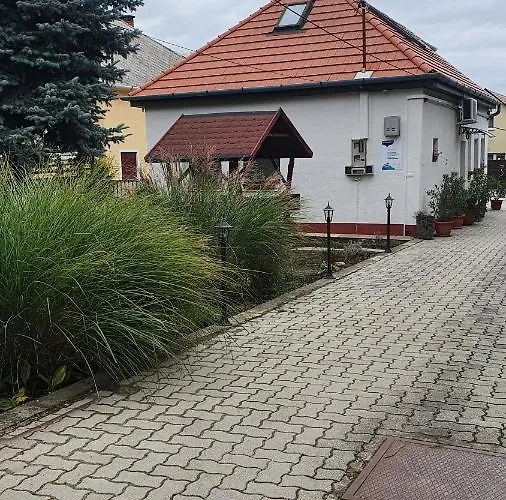 Ruttkai Vendeghaz Apartament Székesfehérvár