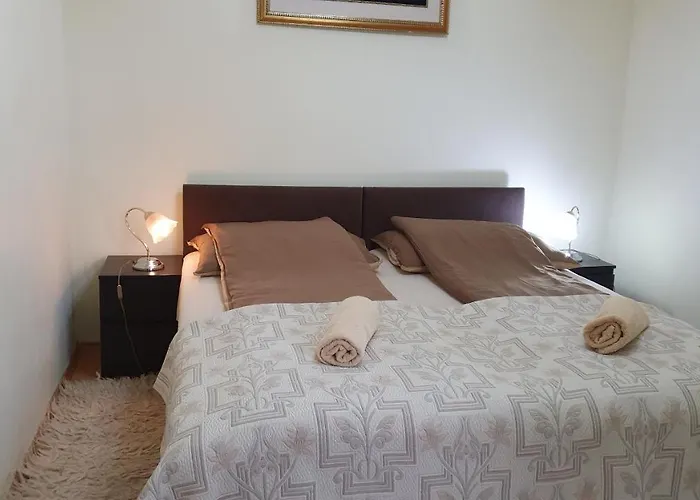 Ruttkai Vendeghaz Apartament