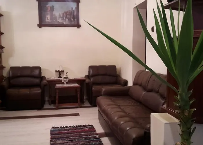 Ruttkai Vendeghaz Apartament *